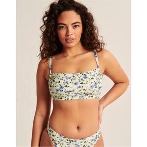 NWT Abercrombie Curve Love Straight Neck Bikini Top in Mint Green Floral